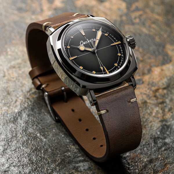 A great strap for vintage watches: The Geckota Radstock leather strap