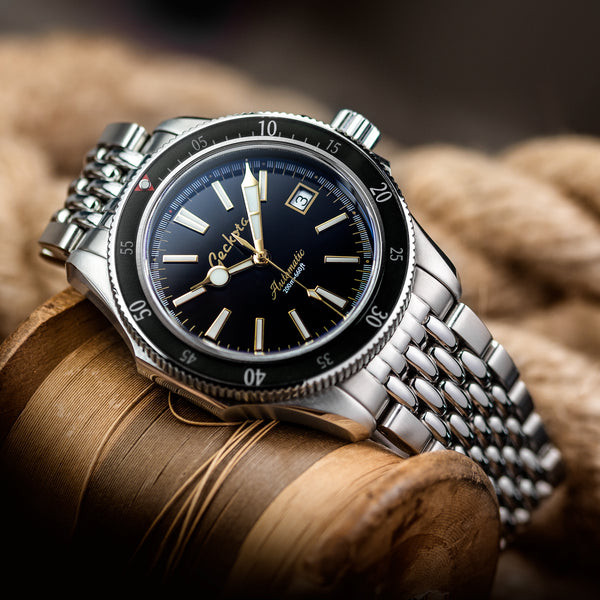 Geckota Sea Hunter Dive Watch - Black Bezel